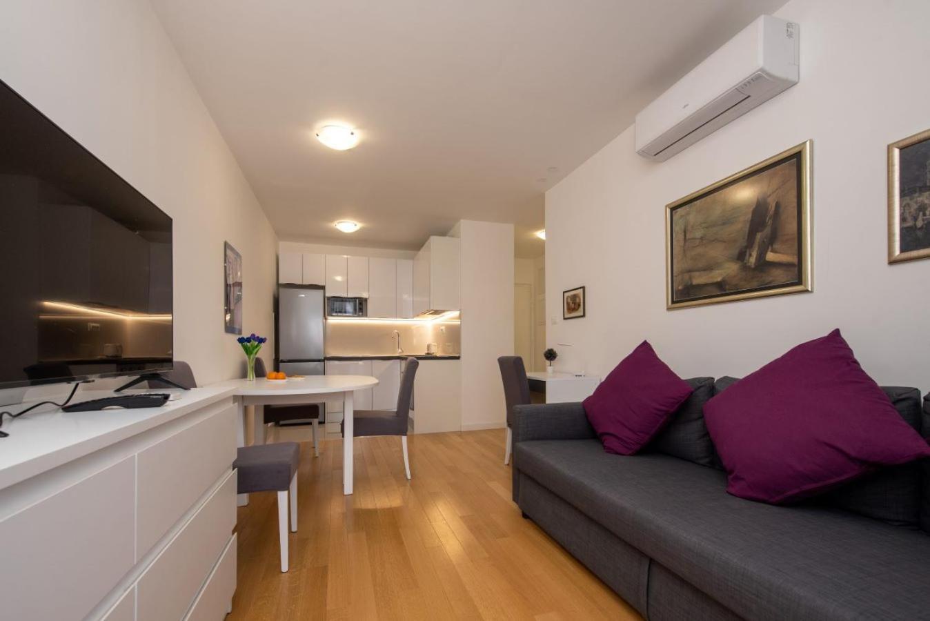 Apartman S'akvarel 1 - Private Garage Split